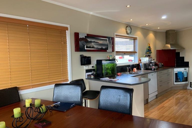 Photo of property in 8a Mountain Road, Morningside, Whangarei, 0110