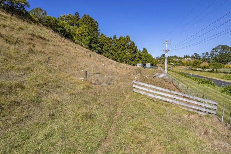 Photo of property in 12 Ridgewood Drive, Ridgewood, New Plymouth, 4371