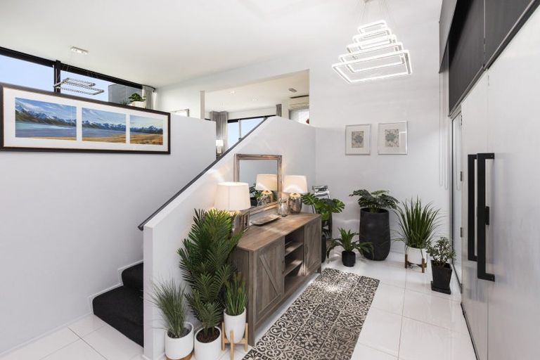 Photo of property in 12 Harry Ell Drive, Cashmere, Christchurch, 8022