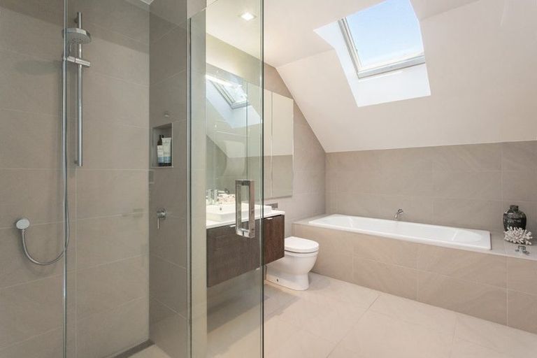 Photo of property in 23 Poynder Avenue, Merivale, Christchurch, 8014