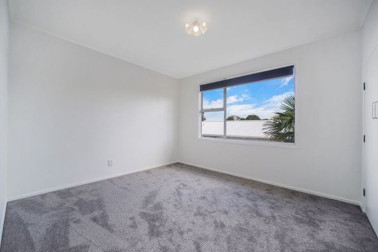Photo of property in 19 Normandy Place, Henderson, Auckland, 0610