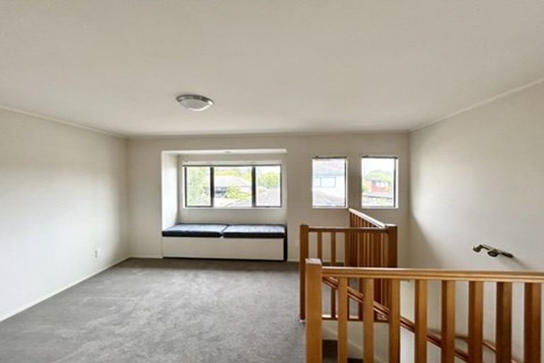 Photo of property in 3/8 Solana Court, Botany Downs, Auckland, 2010
