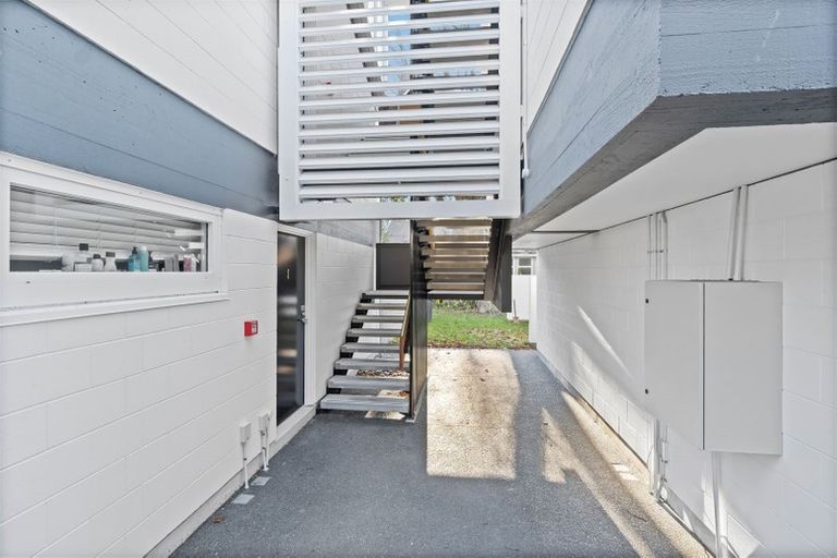 Photo of property in 2/63 Papanui Road, Merivale, Christchurch, 8014
