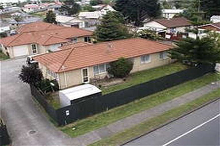 Photo of property in 401b Roscommon Road, Clendon Park, Auckland, 2103