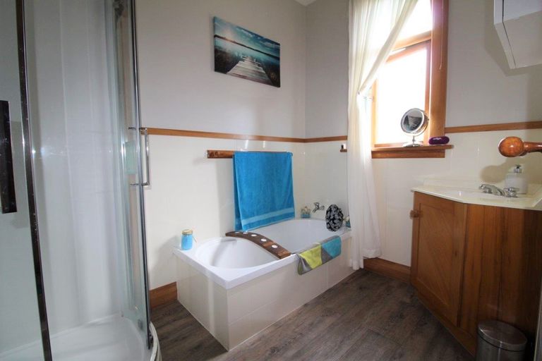 Photo of property in 11 Melmore Terrace, Cromwell, 9310