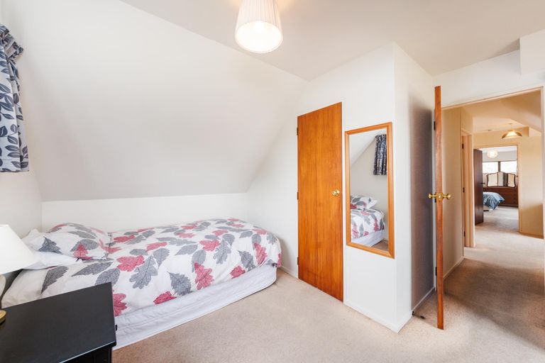 Photo of property in 483b Ruahine Street, Terrace End, Palmerston North, 4410