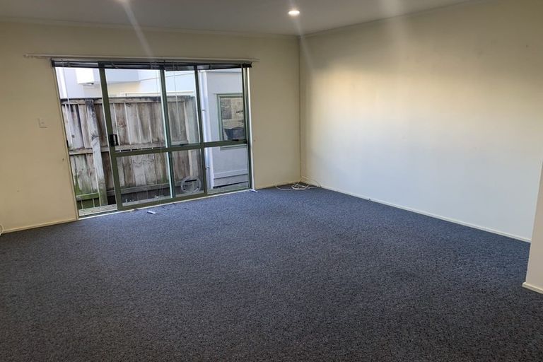 Photo of property in Ellerslie Gardens, 10/1a Harrison Road, Mount Wellington, Auckland, 1060