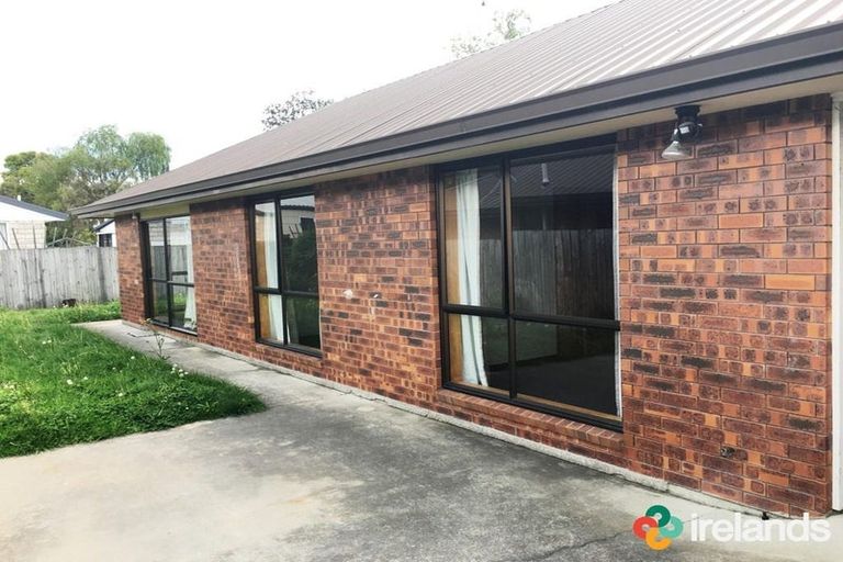 Photo of property in 2/27 Castile Place, Belfast, Christchurch, 8051