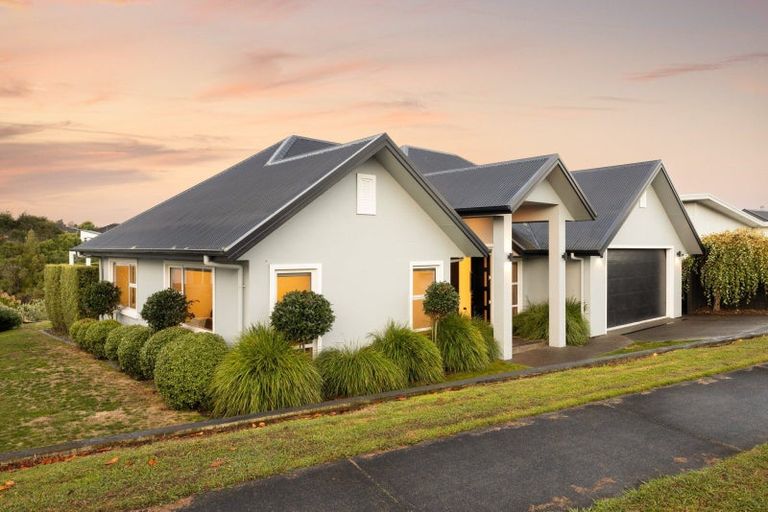 Photo of property in 18 Bos Crescent, Flagstaff, Hamilton, 3210