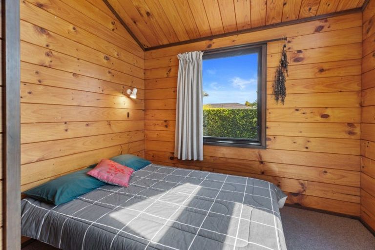 Photo of property in 38 Endeavour Avenue, Welcome Bay, Tauranga, 3112