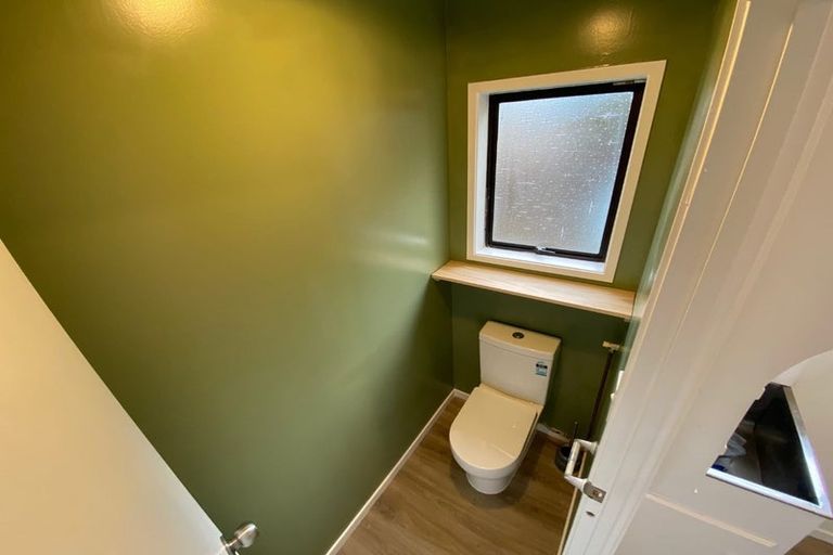 Photo of property in 1/8 Priestley Drive, Bucklands Beach, Auckland, 2014