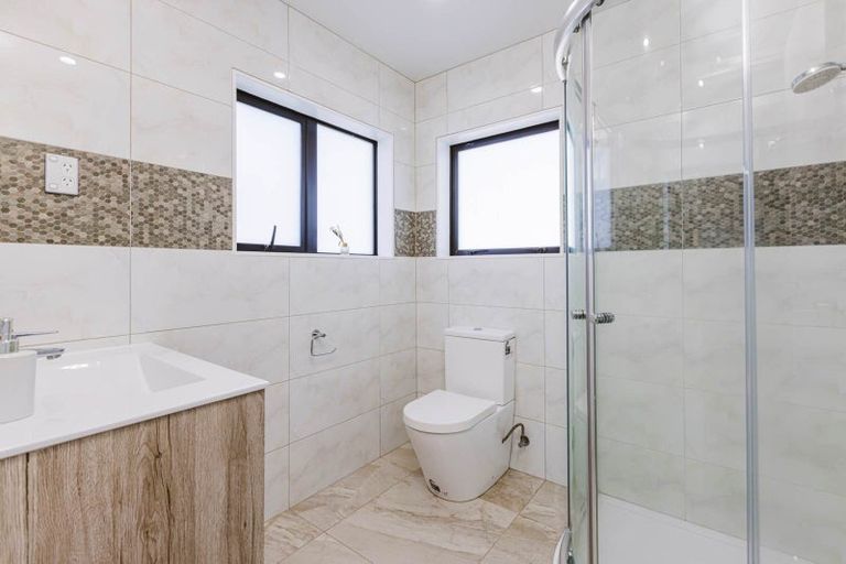 Photo of property in 13b Magellan Place, Papatoetoe, Auckland, 2025