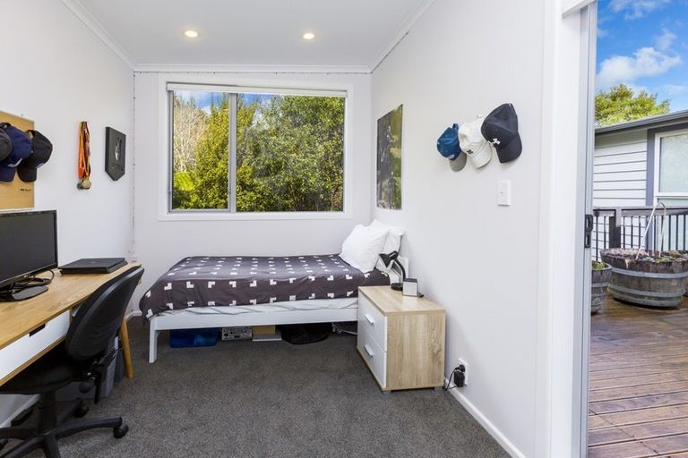 Photo of property in 2 Hobbit Lane, Pinehaven, Upper Hutt, 5371