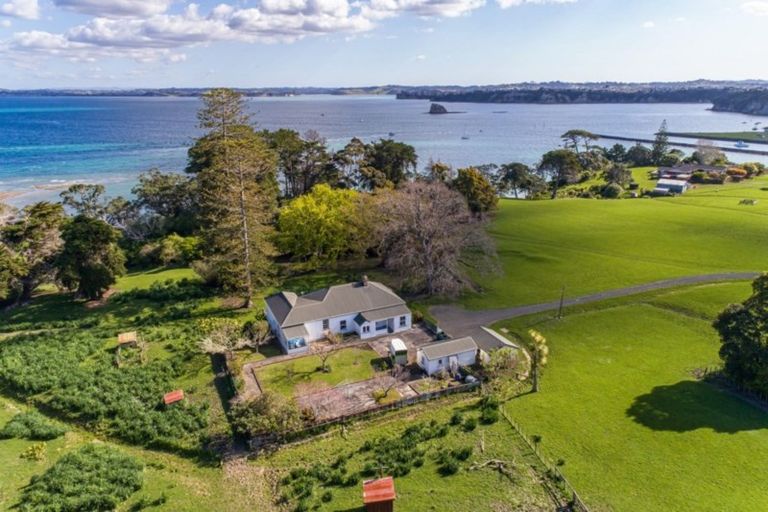 Photo of property in 5 Daisy Burrell Drive, Gulf Harbour, Whangaparaoa, 0930