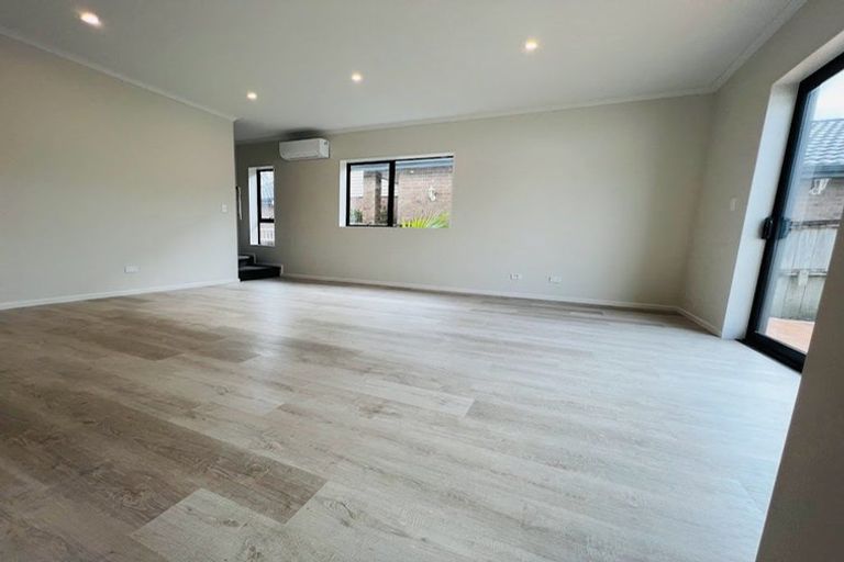 Photo of property in 82b Eversleigh Road, Belmont, Auckland, 0622