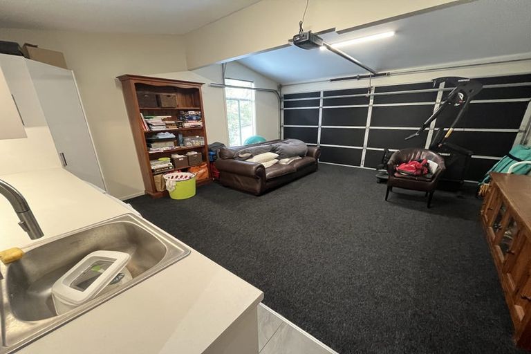 Photo of property in 8 Sunset Terrace, Waikanae Beach, Waikanae, 5036