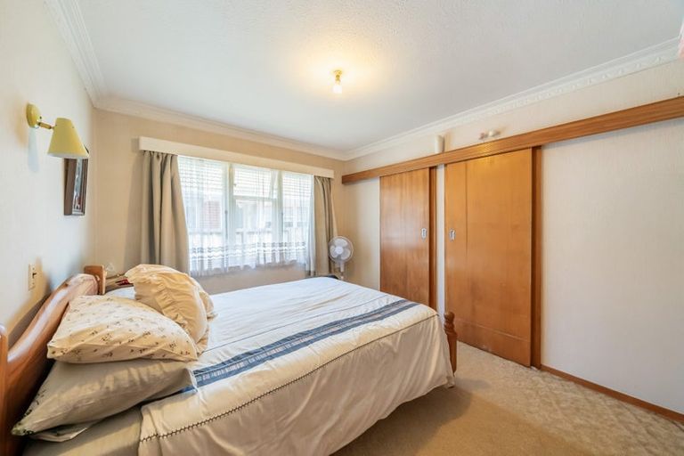 Photo of property in 5 Seddon Street, Wallaceville, Upper Hutt, 5018