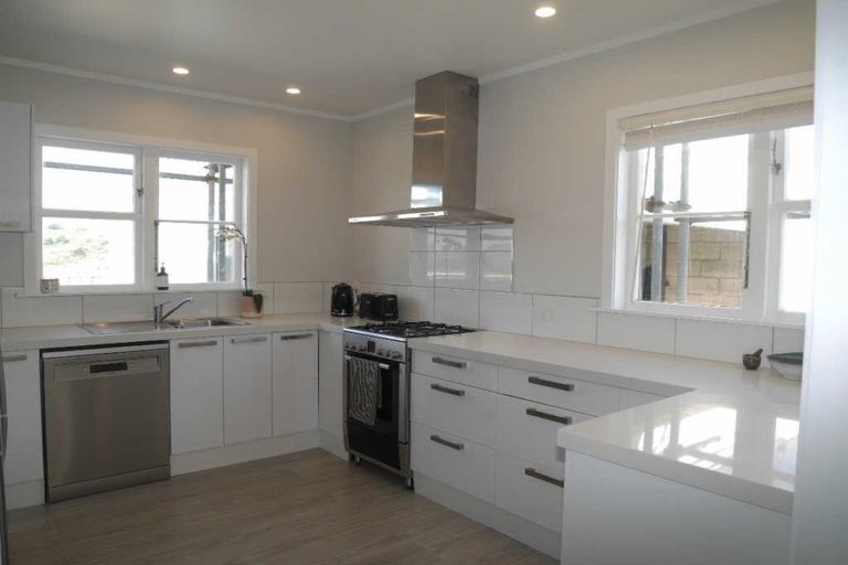 Photo of property in 53 Woodland Road, Johnsonville, Wellington, 6037