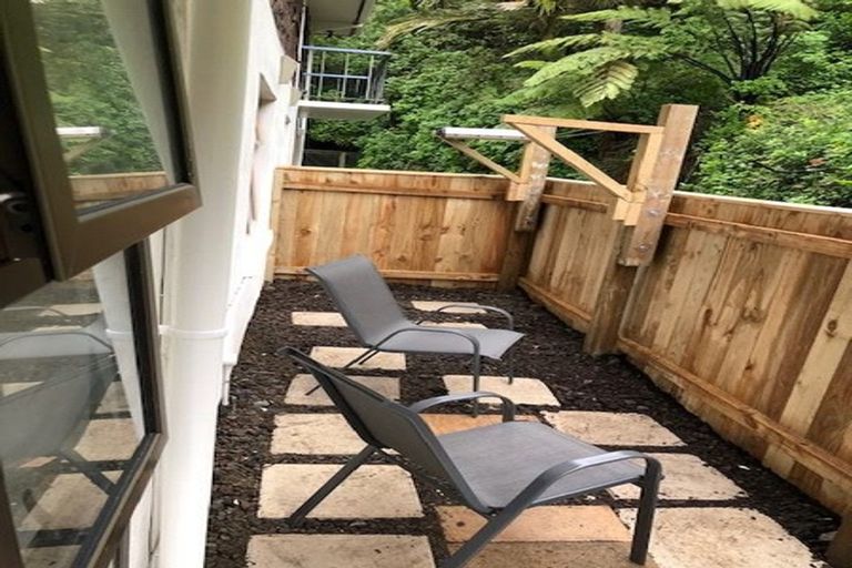 Photo of property in Recreation Reserve, 3/273 Grounsell Crescent, Belmont, Lower Hutt, 5010