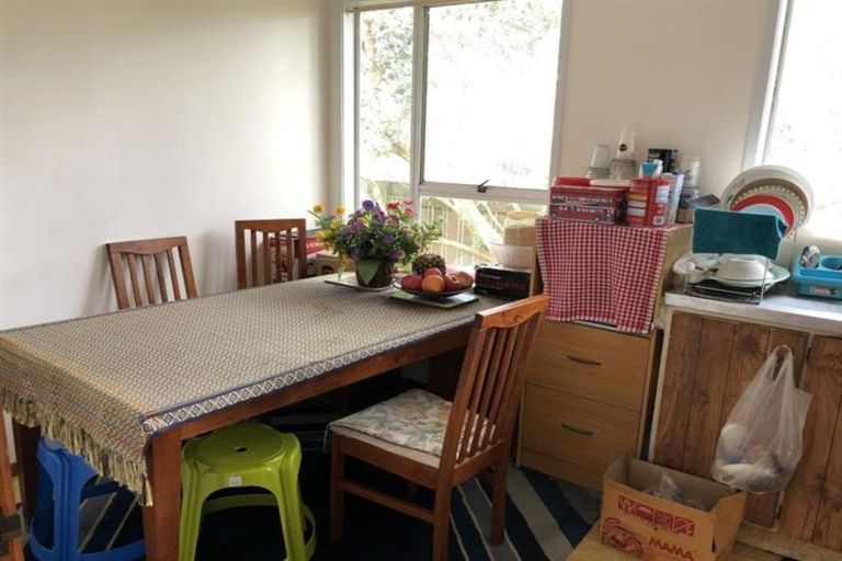 Photo of property in 2/142 Cascades Road, Pakuranga Heights, Auckland, 2010