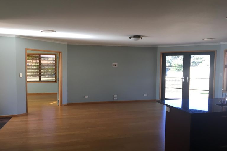 Photo of property in 2 Mooring Close, Haruru, 0204