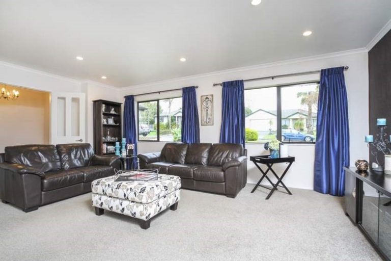 Photo of property in 5 Jadewynn Drive, Massey, Auckland, 0614