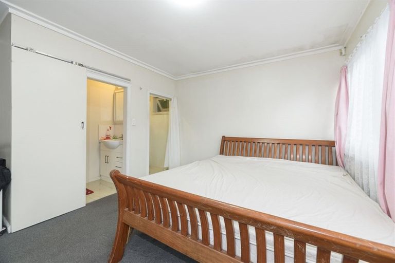 Photo of property in 17b Viola Avenue, Mangere East, Auckland, 2024