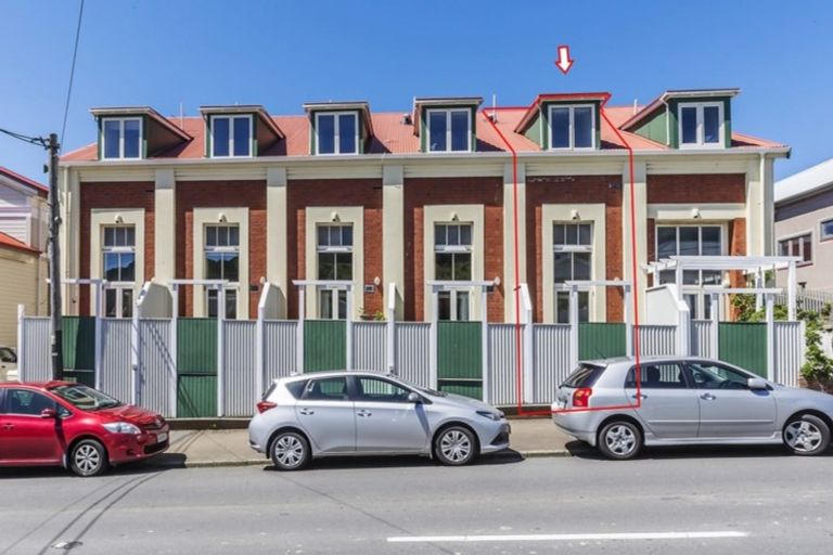 Photo of property in 2/245 Adelaide Road, Newtown, Wellington, 6021