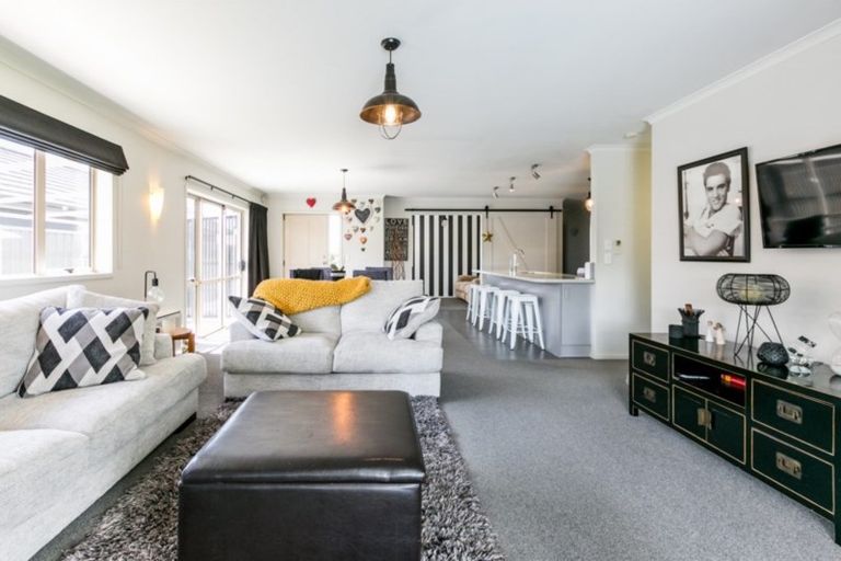 Photo of property in 36 Mcnaughton Place, Onekawa, Napier, 4110