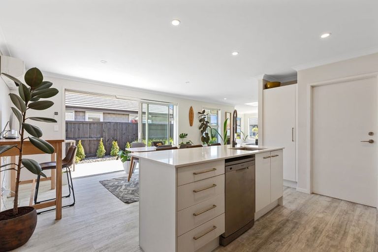 Photo of property in 12 Bill Miller Drive, Papamoa, 3118