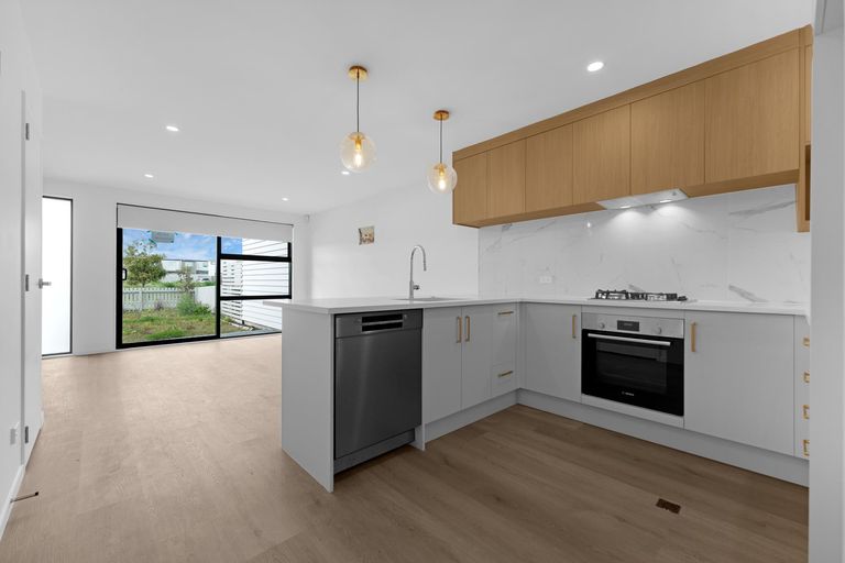 Photo of property in 31 Karikari Crescent, Takanini, 2112