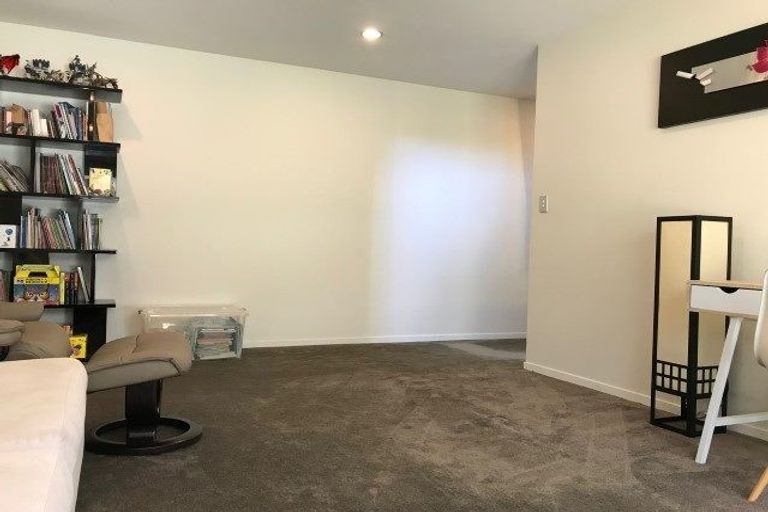 Photo of property in 76 Kyle Road, Greenhithe, Auckland, 0632