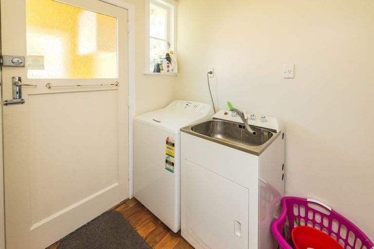 Photo of property in 1 Plunket Street, Durie Hill, Whanganui, 4500