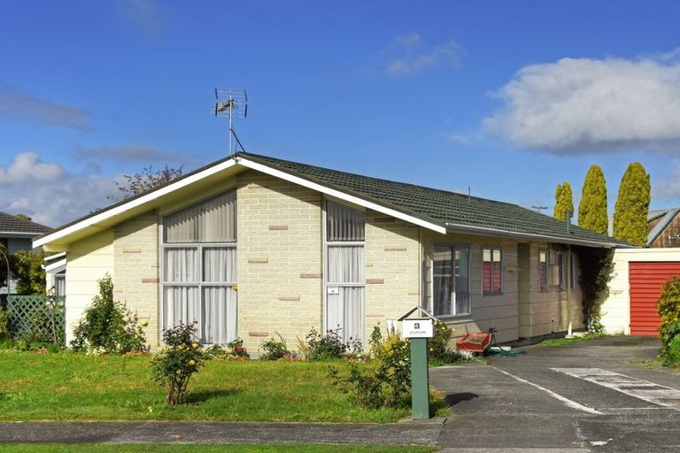 Photo of property in 6 Lowes Place, Solway, Masterton, 5810