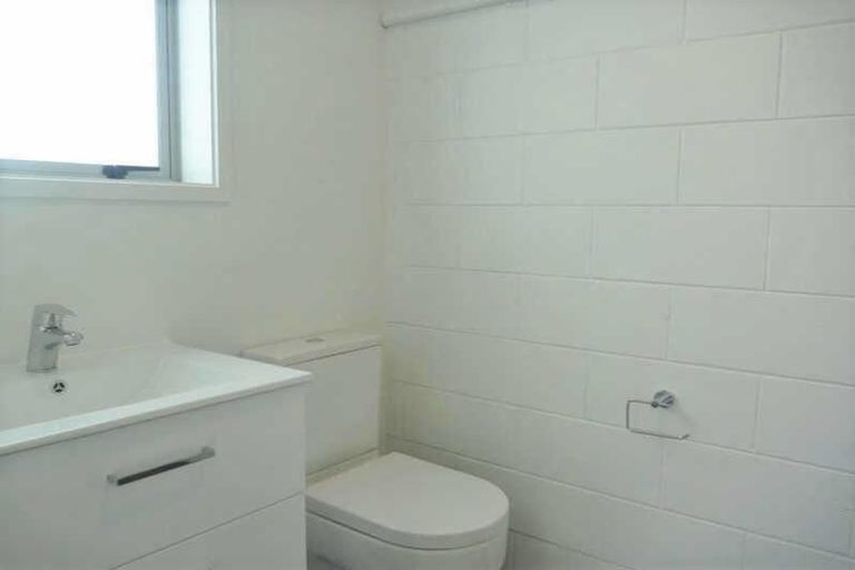 Photo of property in 1/14 Church Square, Addington, Christchurch, 8024