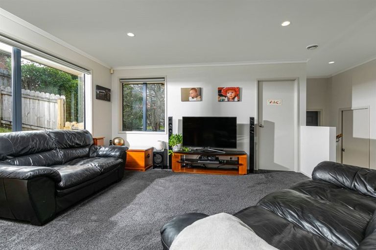 Photo of property in 47 San Marino Drive West, Henderson, Auckland, 0612