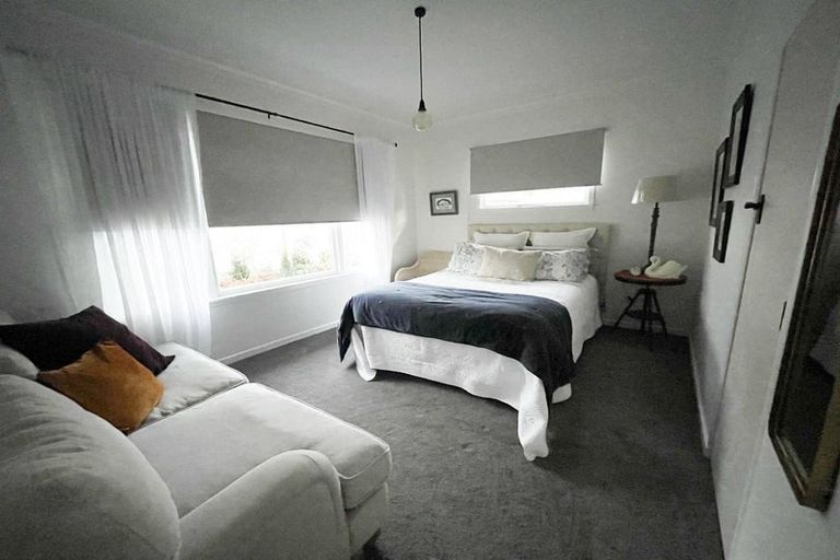 Photo of property in 208 Tukapa Street, Westown, New Plymouth, 4310