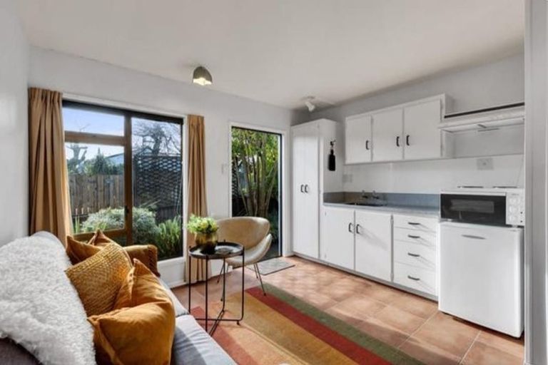 Photo of property in 32a Glen Almond Street, New Plymouth, 4310