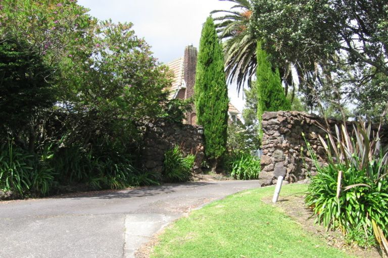 Photo of property in 4 Phoenix Place, Papatoetoe, Auckland, 2025