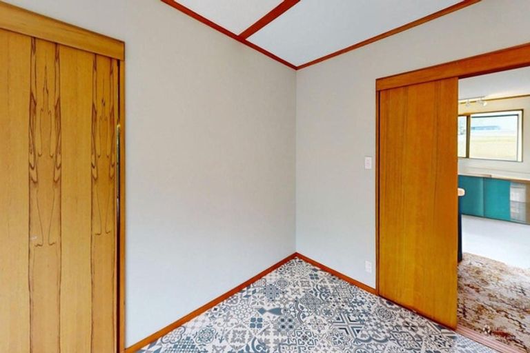 Photo of property in 105 Clifton Terrace, Fitzherbert, Palmerston North, 4410