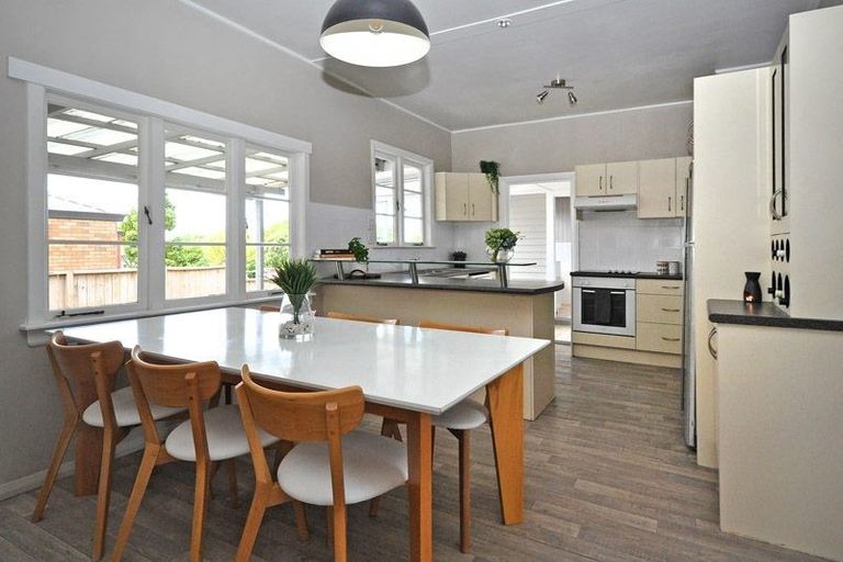 Photo of property in 163 Cambridge Road, Hillcrest, Hamilton, 3216