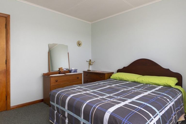 Photo of property in 6 Harlech Street, Oamaru North, Oamaru, 9400