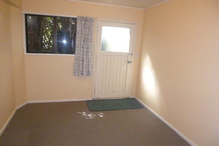 Photo of property in 6 Jacaranda Grove, Maungaraki, Lower Hutt, 5010