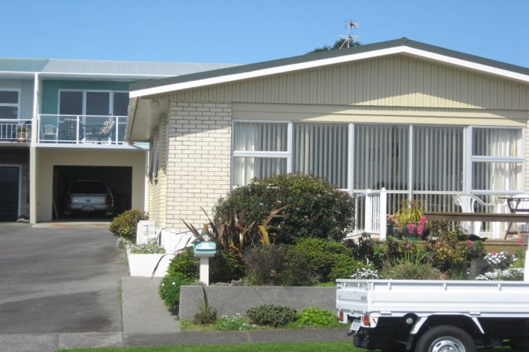 Photo of property in 13 Hine Street, New Plymouth, 4310