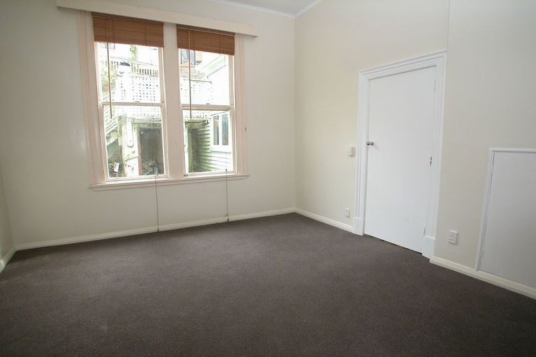 Photo of property in 355 The Terrace, Te Aro, Wellington, 6011