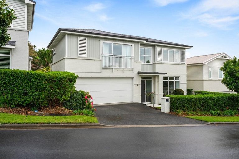 Photo of property in 61 Panorama Heights, Orewa, 0931