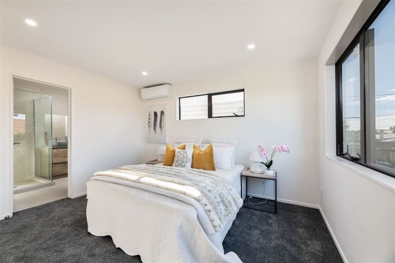 Photo of property in 6c Eversleigh Road, Belmont, Auckland, 0622