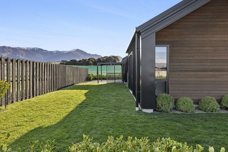 Photo of property in 51 Obelisk Street, Wanaka, 9305