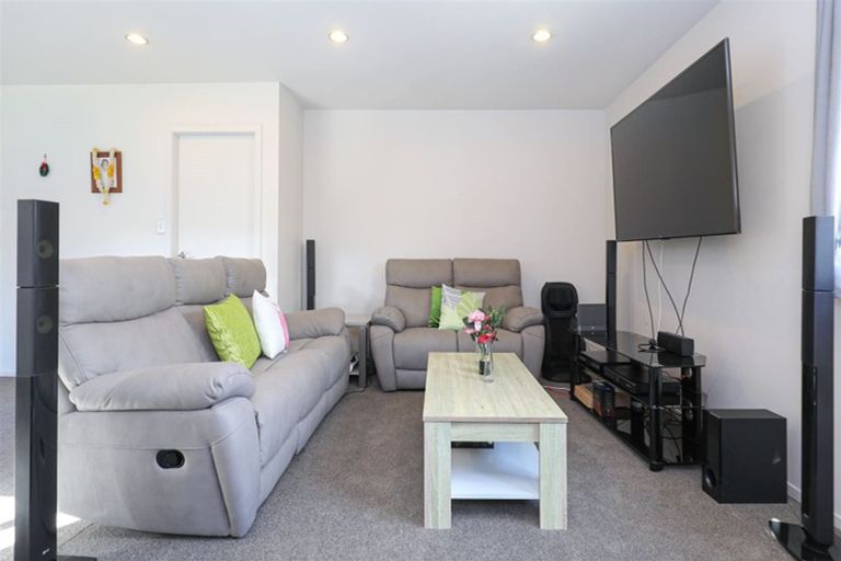 Photo of property in 11 Manuka Road, Huntly, 3700