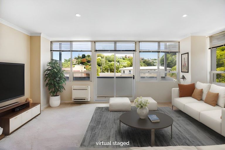 Photo of property in Mclean Towers, 3a/3 Shakespeare Road, Napier South, Napier, 4110